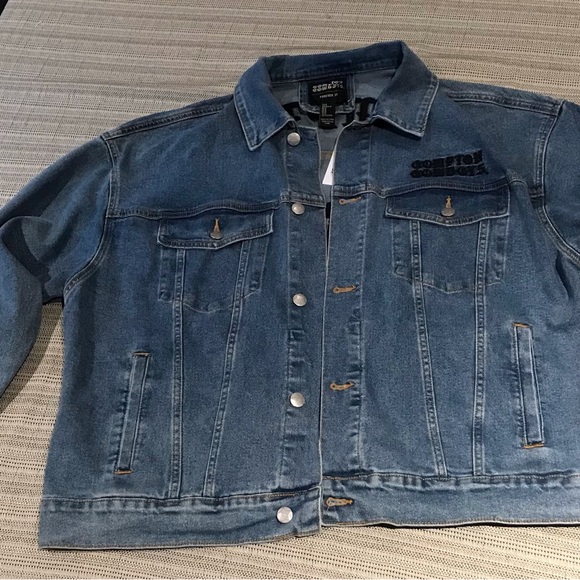 Compton Cowboys Mens Denim Jacket Size M - NWT - Picture 3 of 10